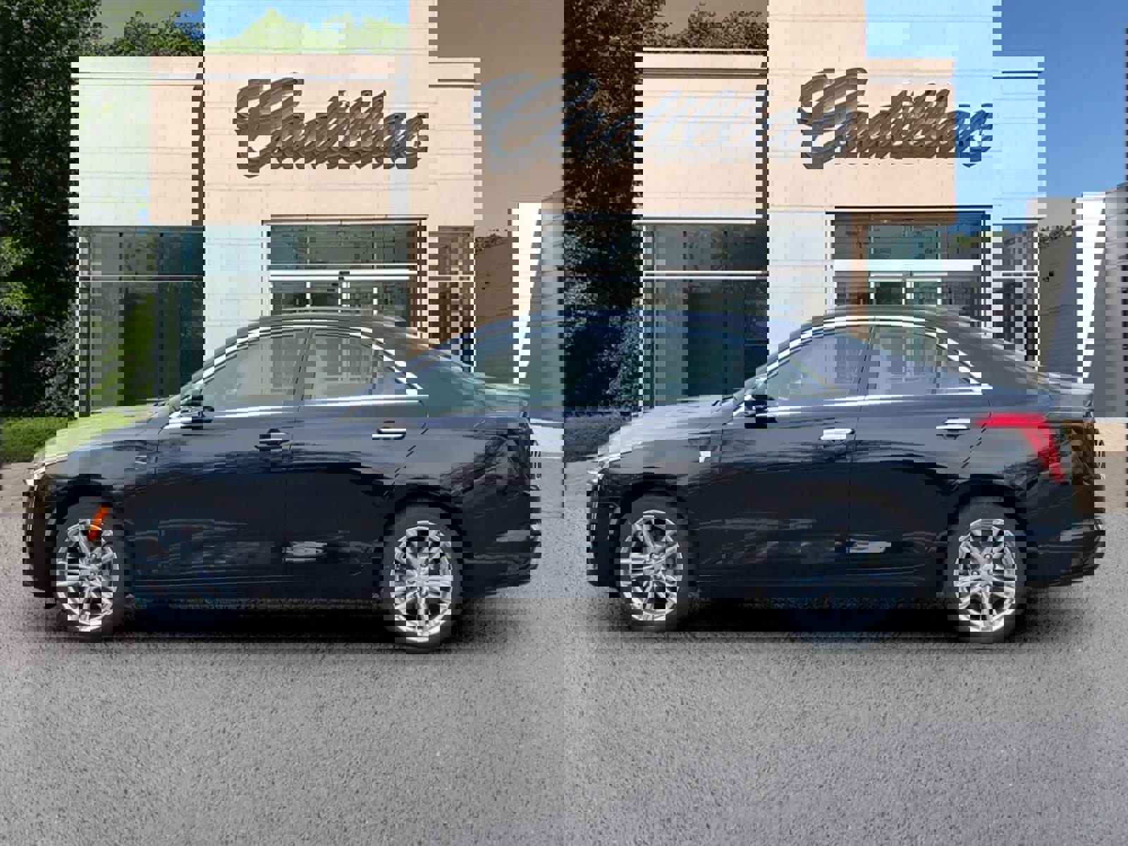 New 2026 Cadillac CT4 Luxury AWD/4WD image 2