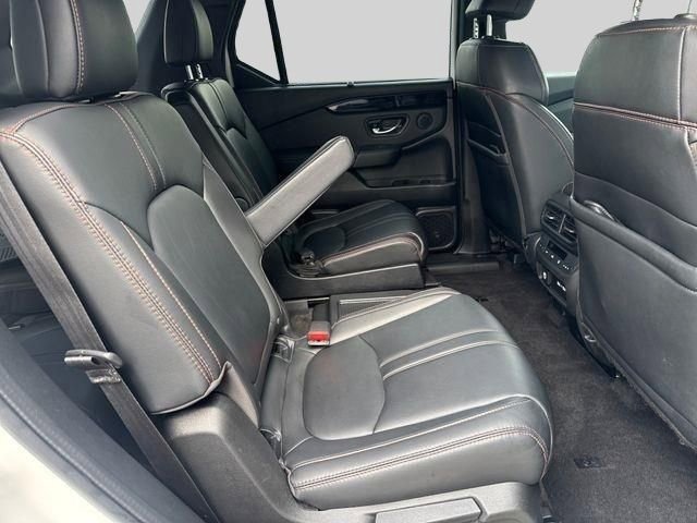 Used 2023 Honda Pilot TrailSport image 17