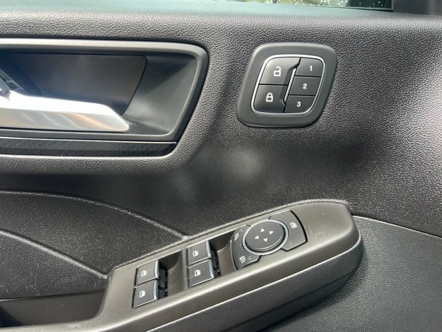 Used 2021 Ford Escape SEL w/ SEL Stealth AWD Package image 22