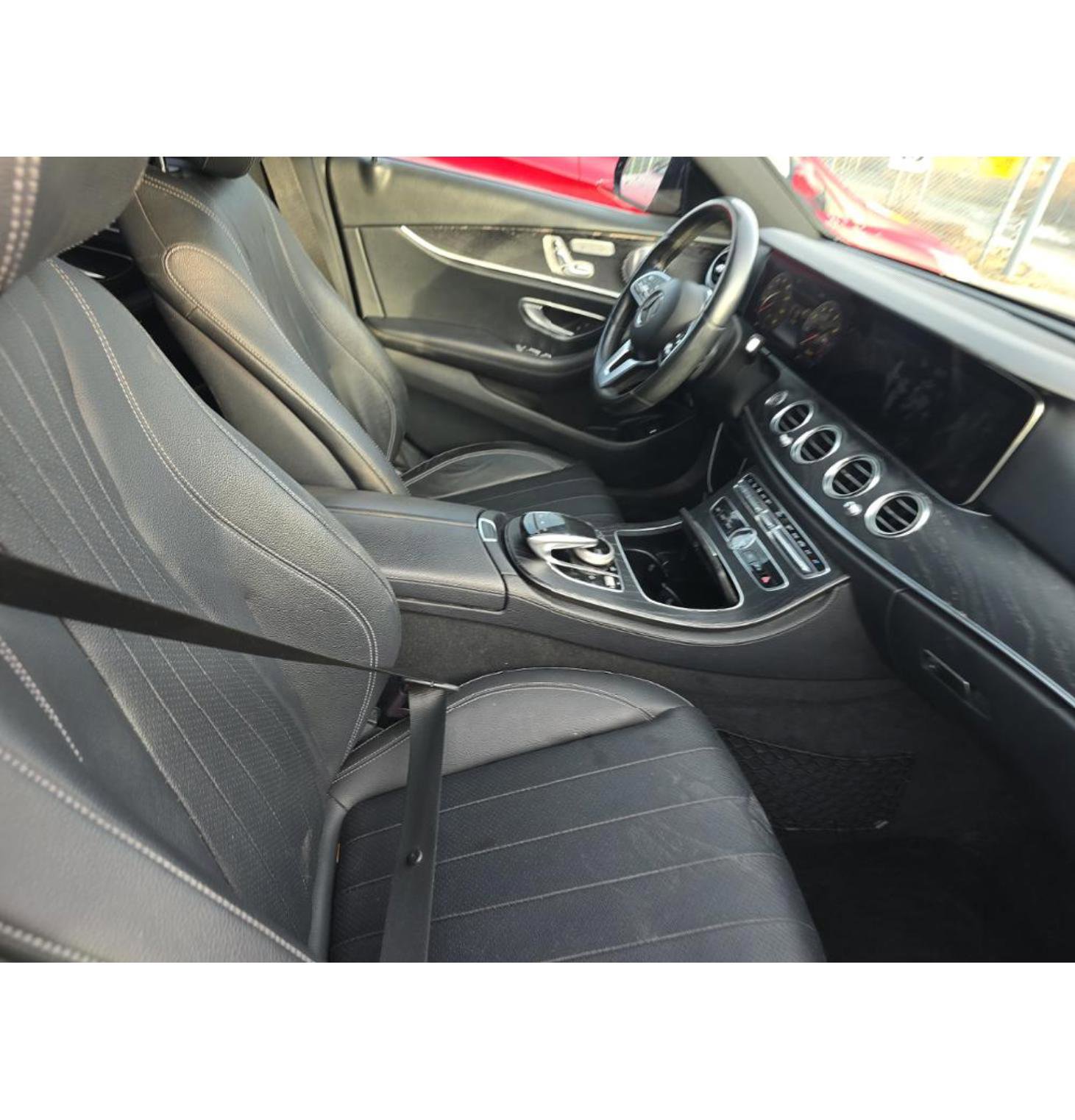 Used 2019 Mercedes-Benz E 300 w/ Premium 1 Package image 4