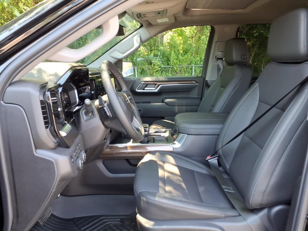 New 2026 Chevrolet Silverado 1500 LT Trail Boss w/ Safety Package AWD/4WD image 11