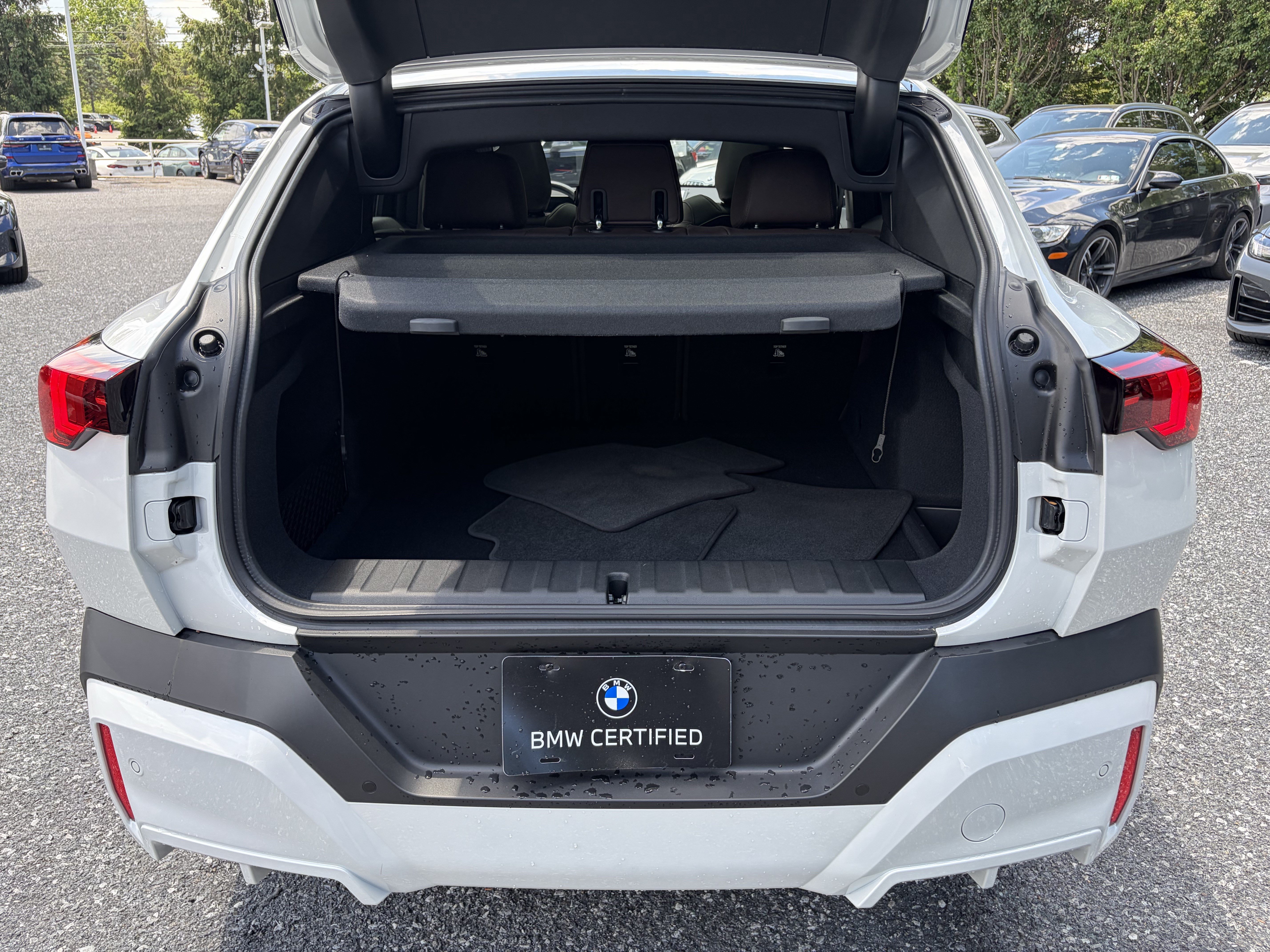 Certified 2025 BMW X2 xDrive28i AWD/4WD image 8