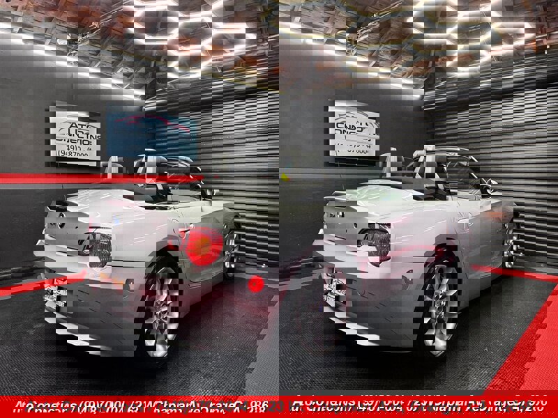 Used 2003 BMW Z4 2.5i image 3