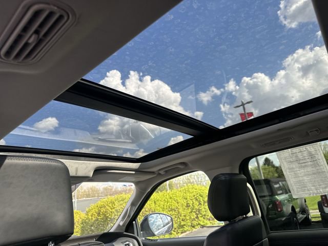 Used 2025 Ford Expedition Max Platinum AWD/4WD image 18