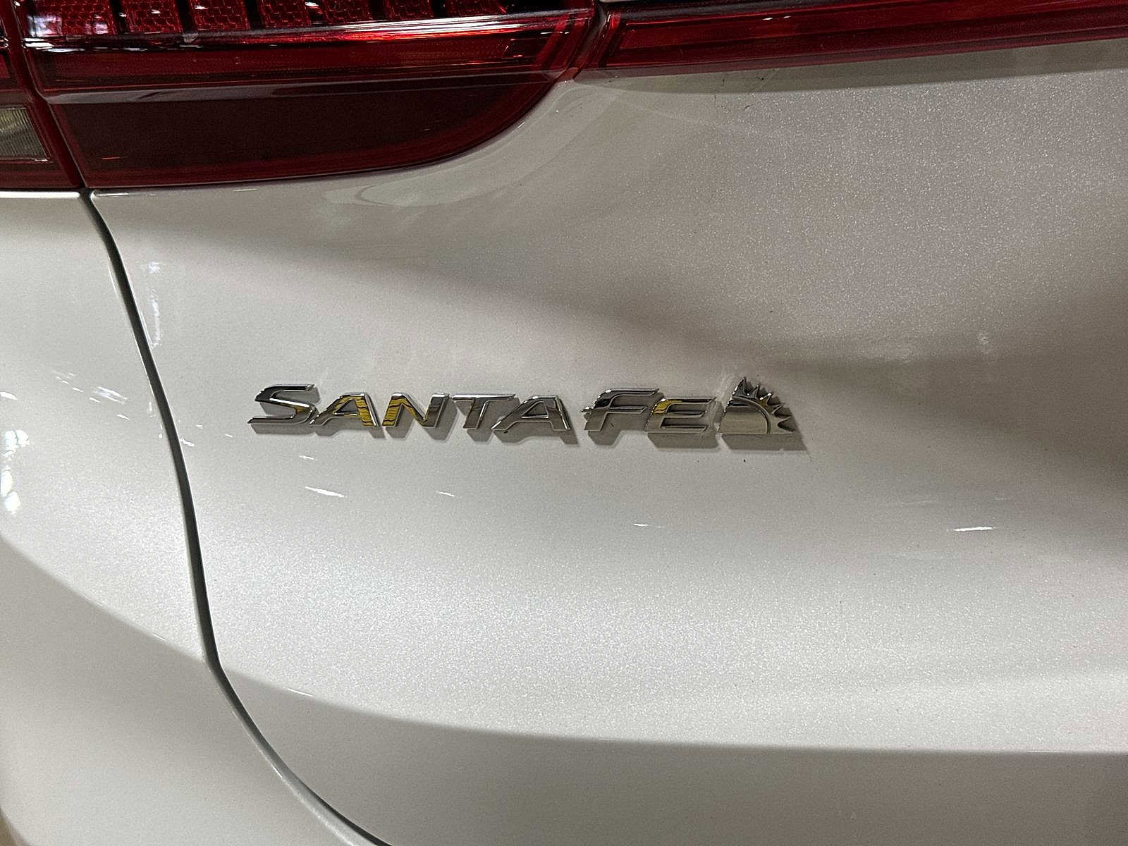 Used 2021 Hyundai Santa Fe Calligraphy image 28