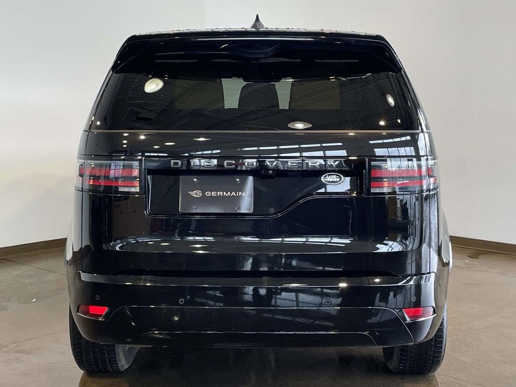 Used 2023 Land Rover Discovery S R-Dynamic image 5