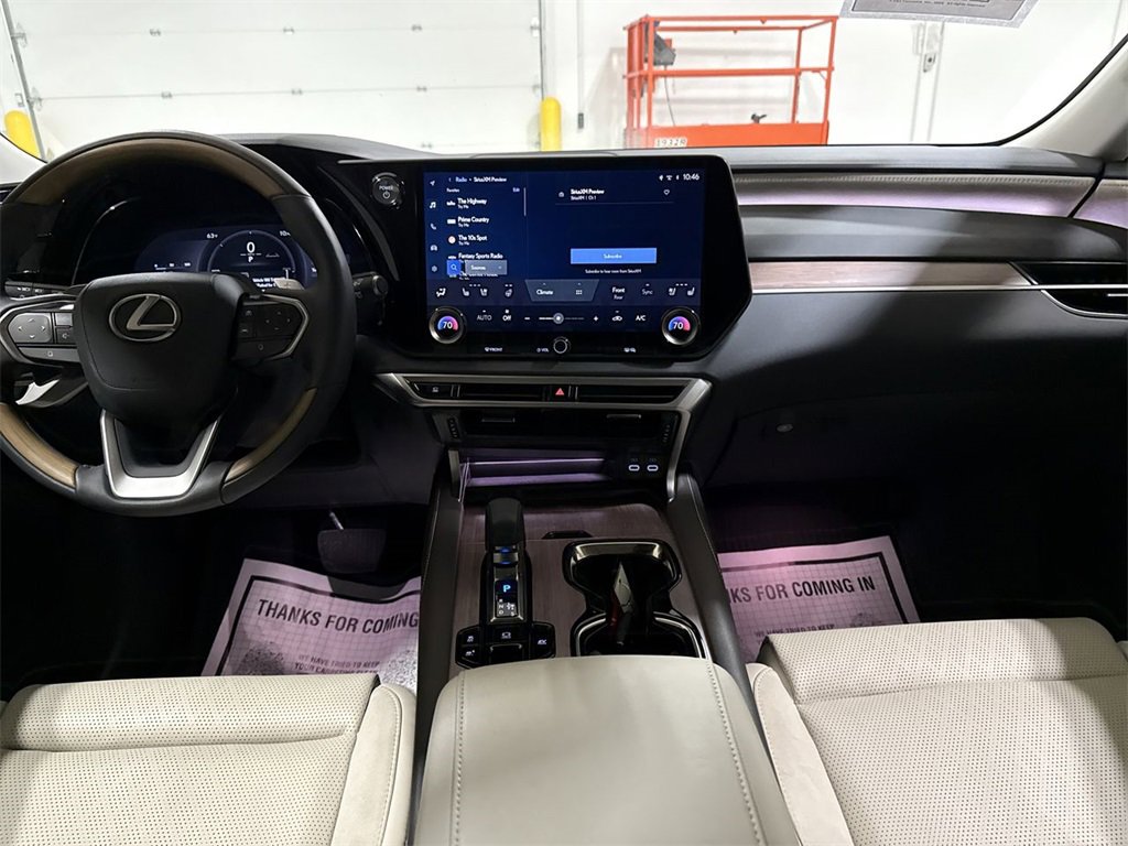 Used 2025 Lexus RX 350h image 10