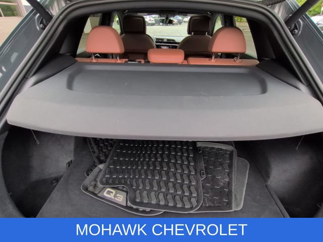 Used 2020 Audi Q3 2.0T Premium w/ Convenience Package AWD/4WD image 26