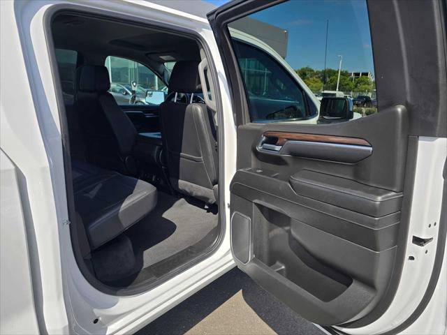 Used 2025 GMC Sierra 1500 SLT RWD image 13