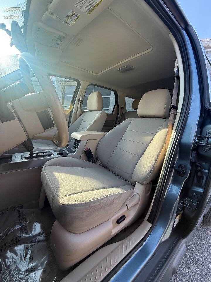 Used 2011 Ford Escape XLT w/ 201A Rapid Spec Order Code image 10
