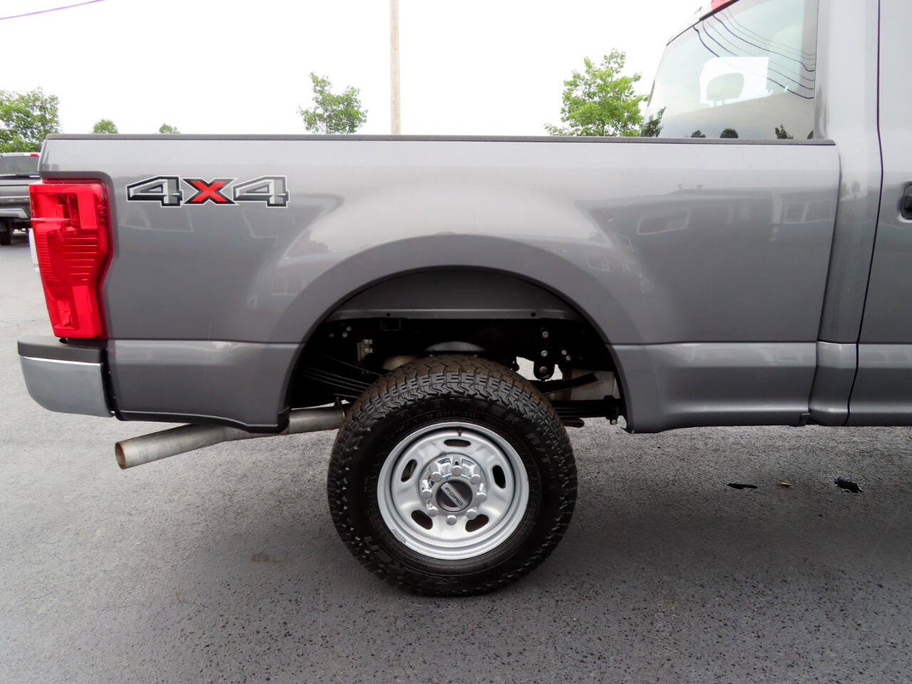 Used 2022 Ford F350 XL w/ Power Equipment Group image 19