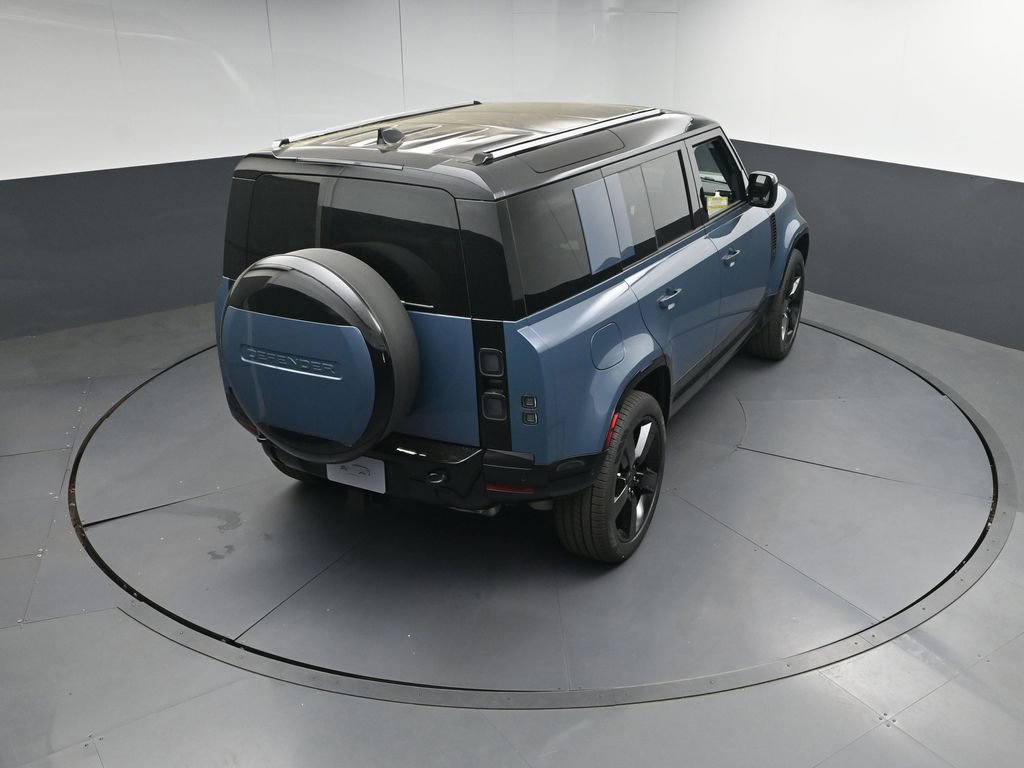 New 2026 Land Rover Defender 110 X-Dynamic SE AWD/4WD image 34