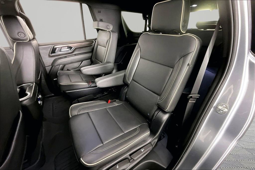 Used 2025 GMC Yukon Elevation AWD/4WD image 21