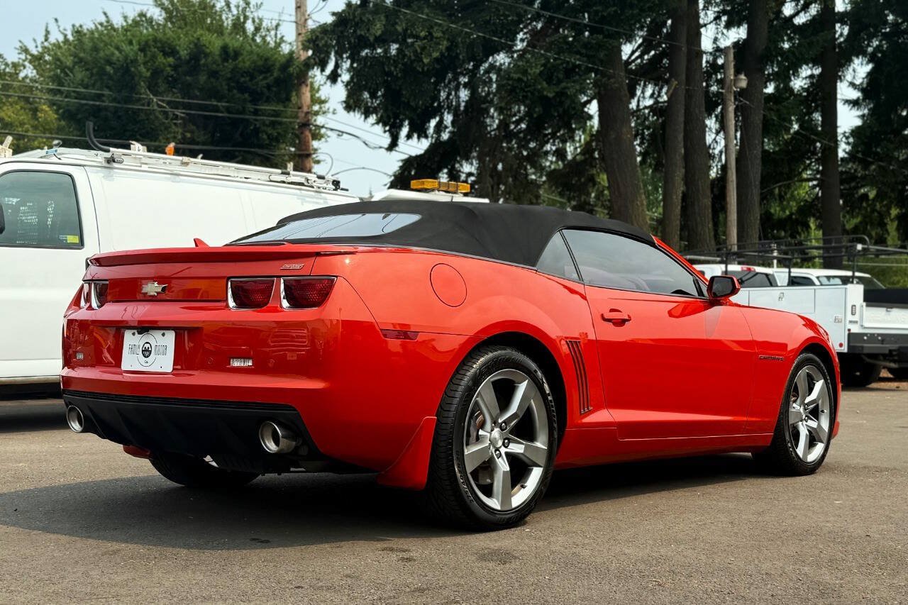 Used 2011 Chevrolet Camaro SS w/ RS Package RWD image 3