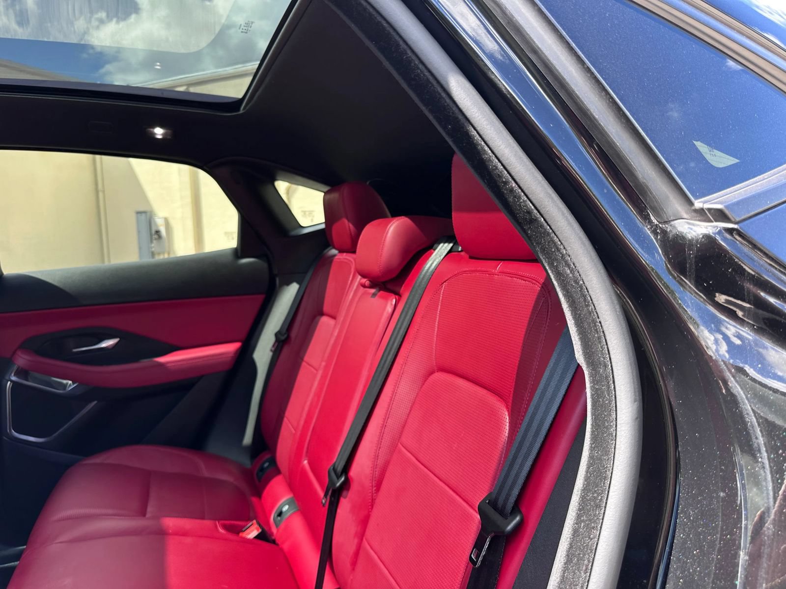 Used 2019 Jaguar E-PACE R-Dynamic HSE AWD/4WD image 9