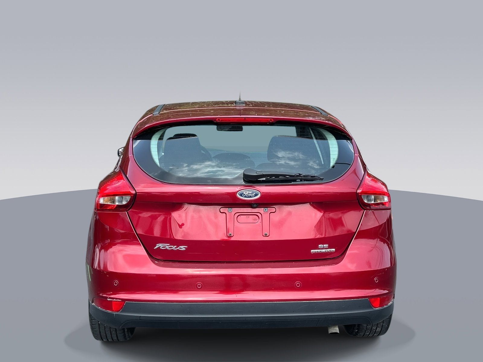 Used 2016 Ford Focus SE w/ SE Power Seat Package image 4