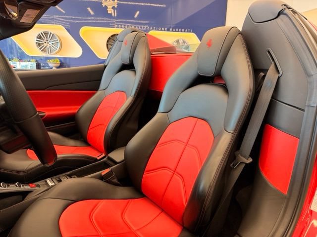 Used 2018 Ferrari 488 Spider RWD image 23