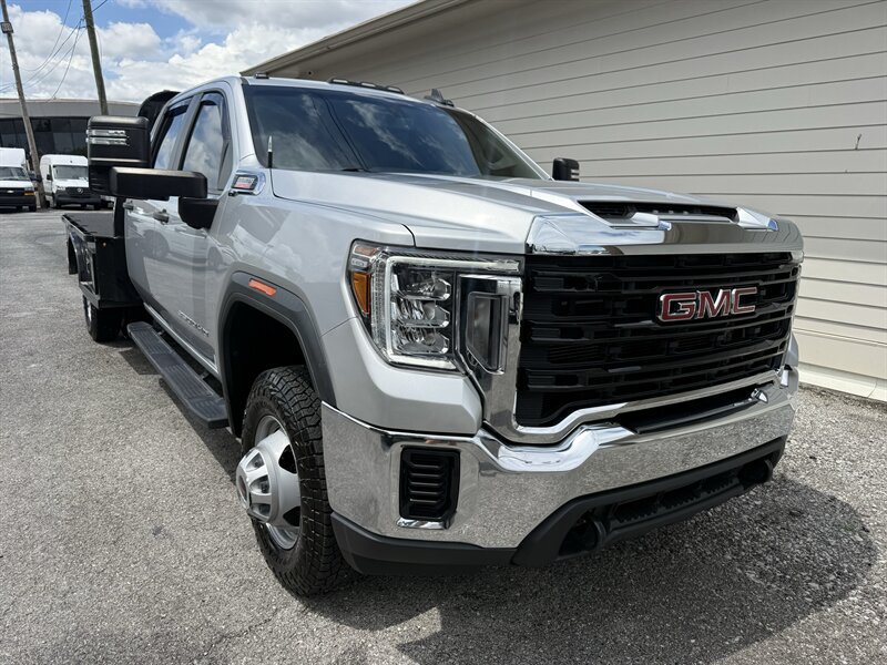 Used 2022 GMC Sierra 3500 Pro w/ Convenience Package AWD/4WD image 3