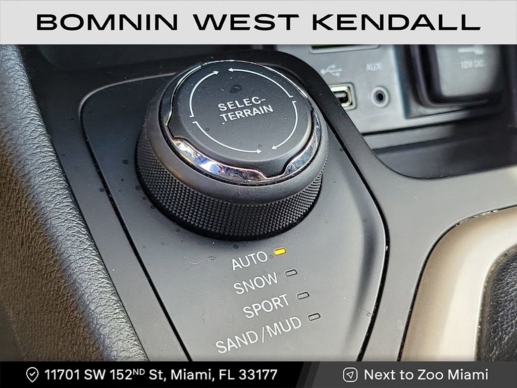 Used 2016 Jeep Cherokee Latitude w/ Trailer Tow Group image 30