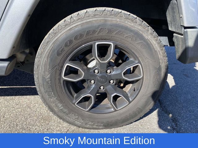 Used 2017 Jeep Wrangler Unlimited Sahara image 9