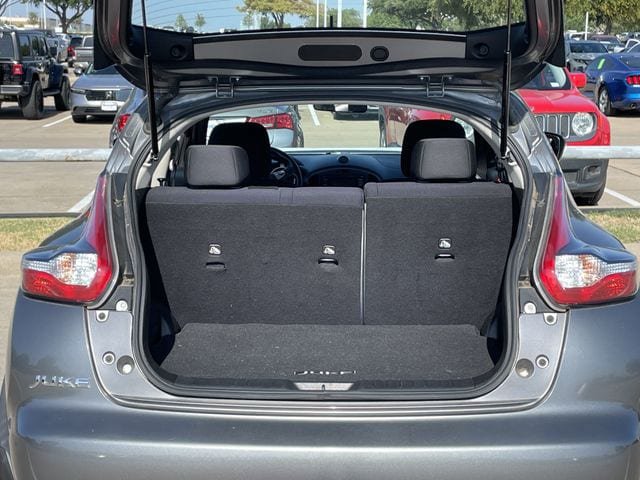 Used 2017 Nissan Juke S FWD image 27