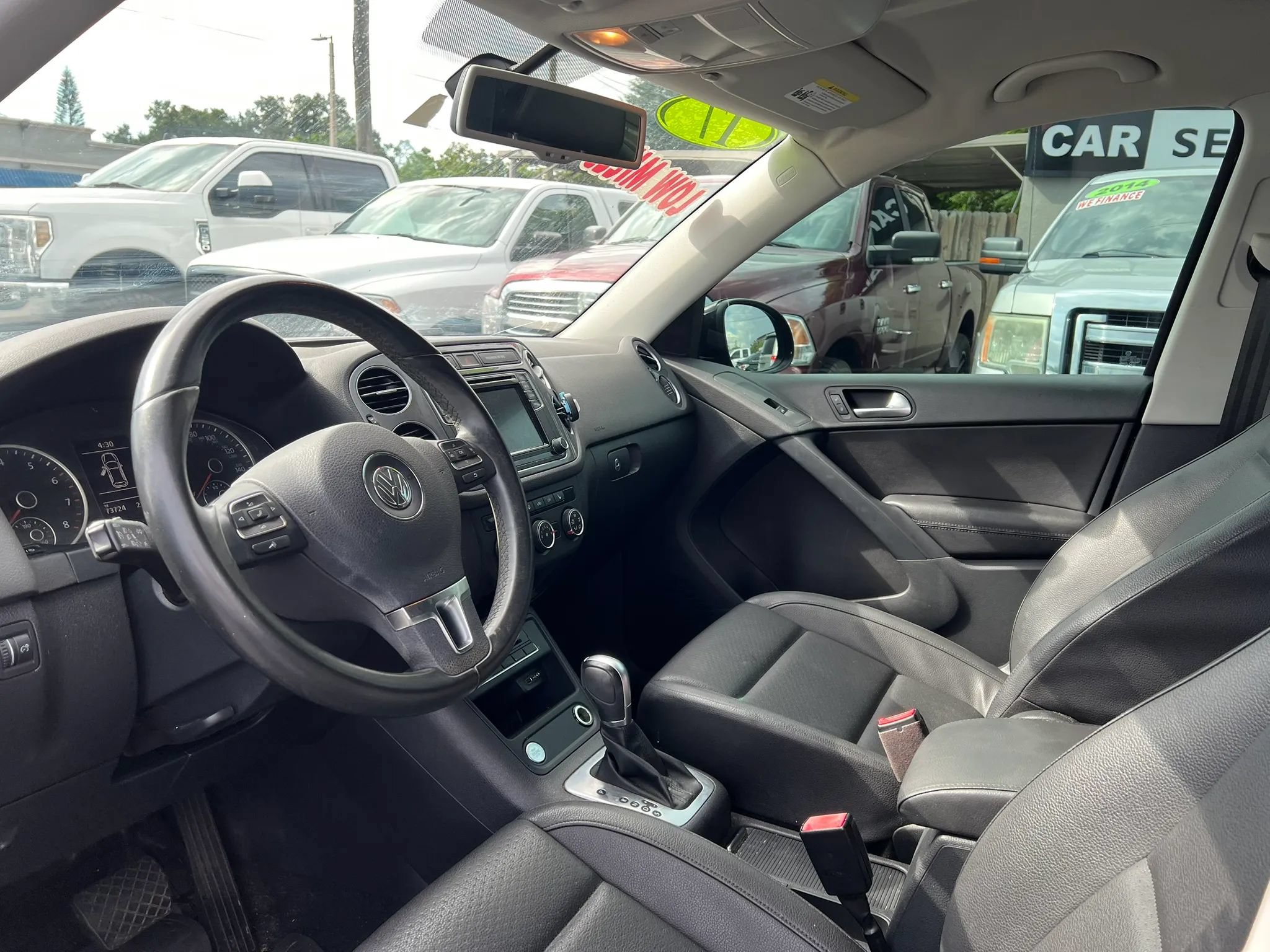 Used 2017 Volkswagen Tiguan S FWD image 10
