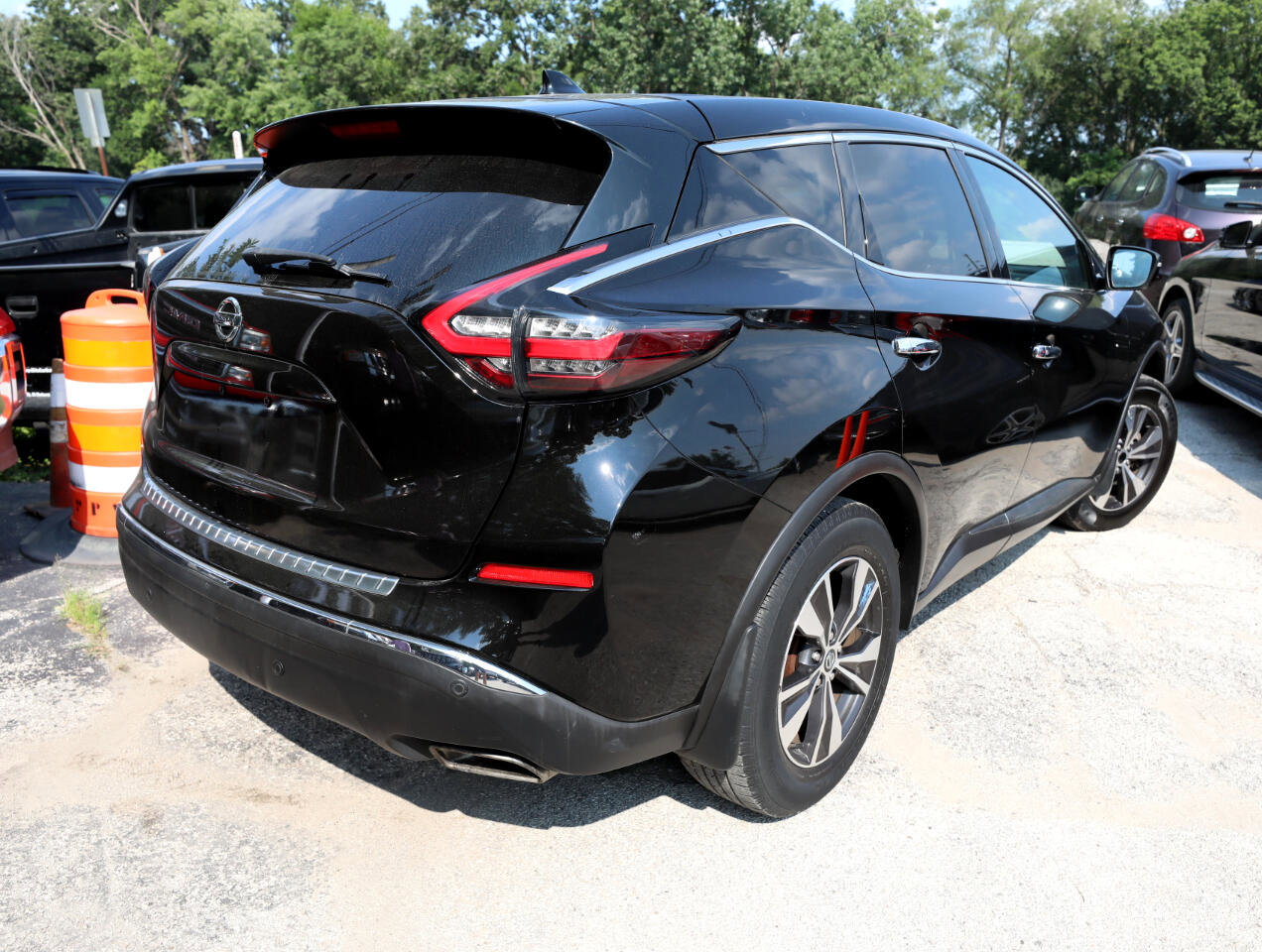 Used 2020 Nissan Murano S image 6