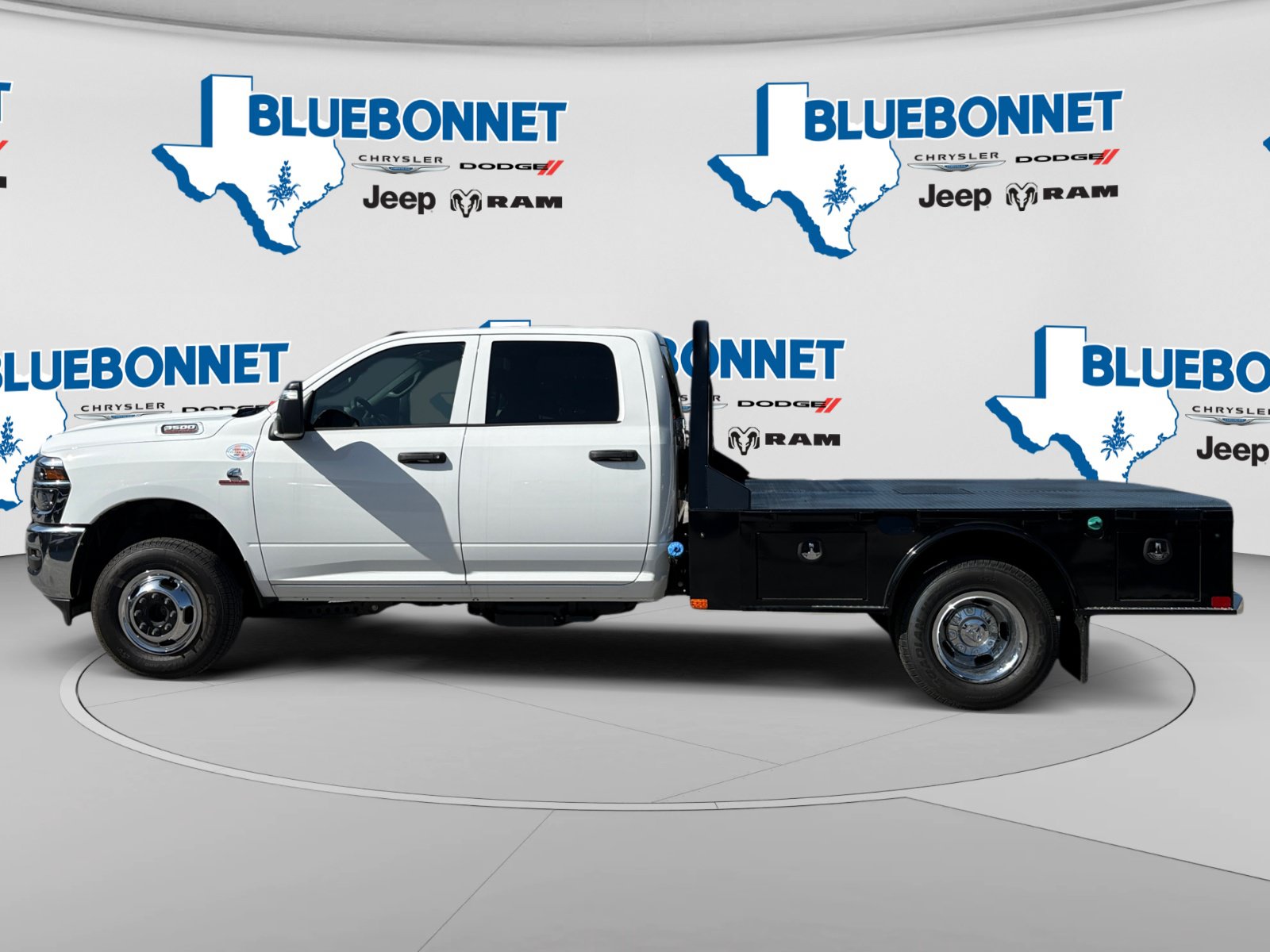New 2026 RAM 3500 Tradesman w/ Chrome Appearance Group A AWD/4WD image 8