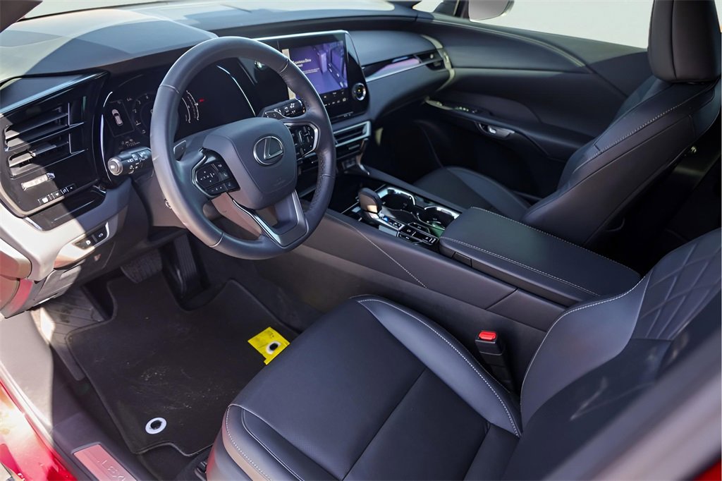 Used 2024 Lexus RX 350 FWD w/ Technology Package image 12