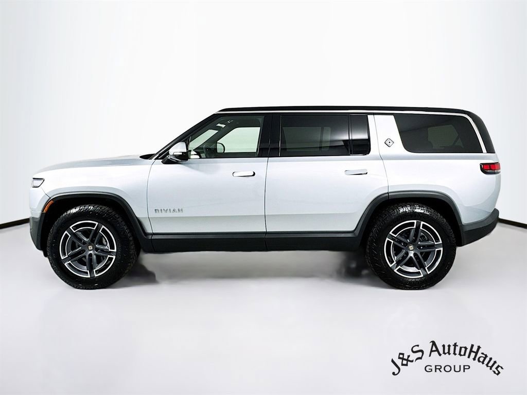 Used 2026 Rivian R1S Adventure image 4