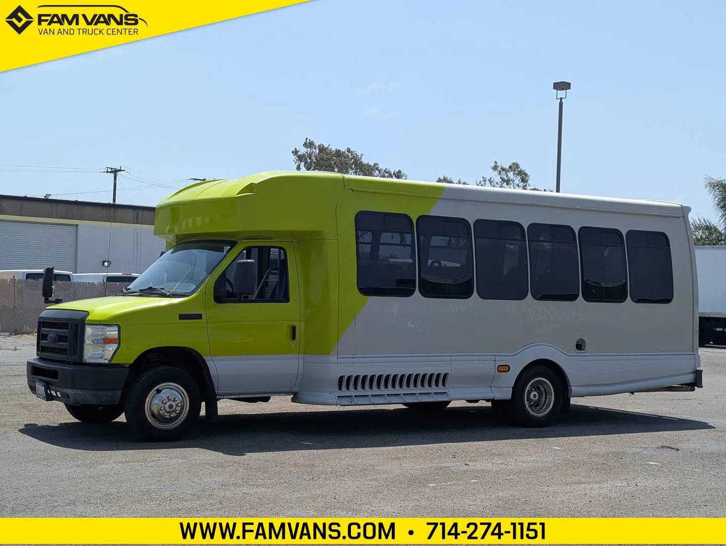 Used 2015 Ford E-450 and Econoline 450 Super Duty w/ Shuttle Bus Prep Package RWD image 3