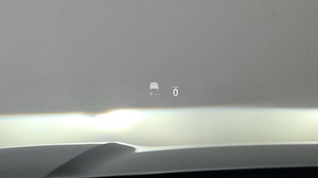 Used 2025 Volkswagen Tiguan SE R-Line image 40