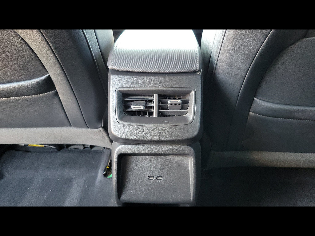 Used 2024 Chevrolet Equinox EV LT w/ LPO, Blackout Package FWD image 12