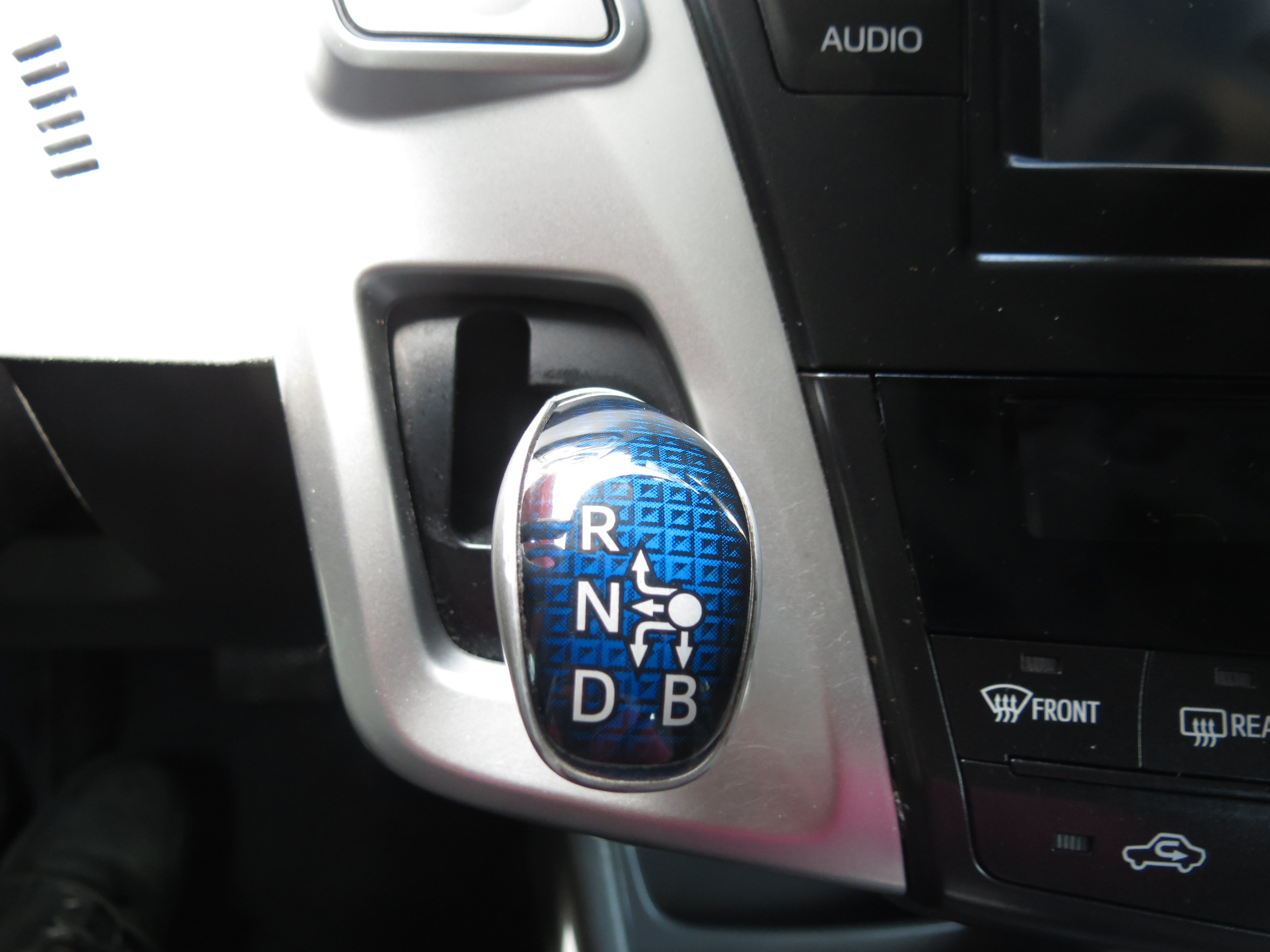 Used 2014 Toyota Prius V Two FWD image 23