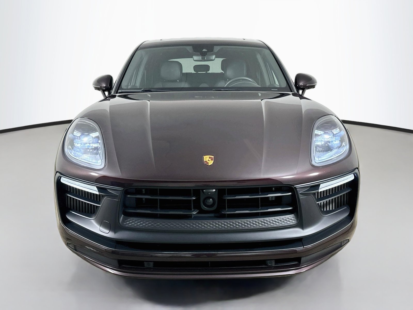 Certified 2024 Porsche Macan GTS w/ Premium Plus Package AWD/4WD image 2