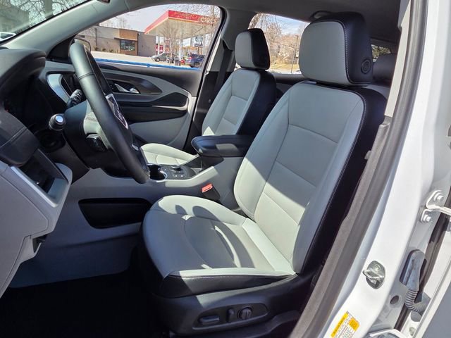 Used 2023 GMC Terrain SLT w/ Tech Package image 9