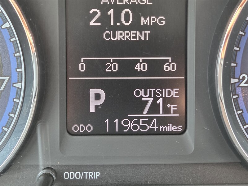 Used 2019 Toyota Corolla LE FWD image 18