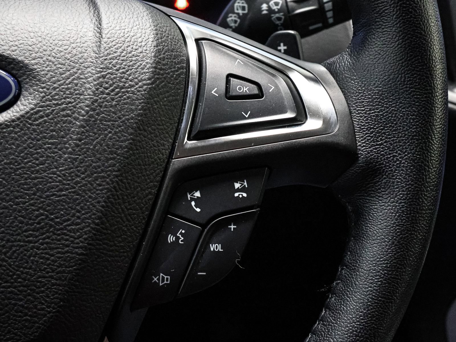 Certified 2022 Ford Edge SEL w/ Convenience Package image 35