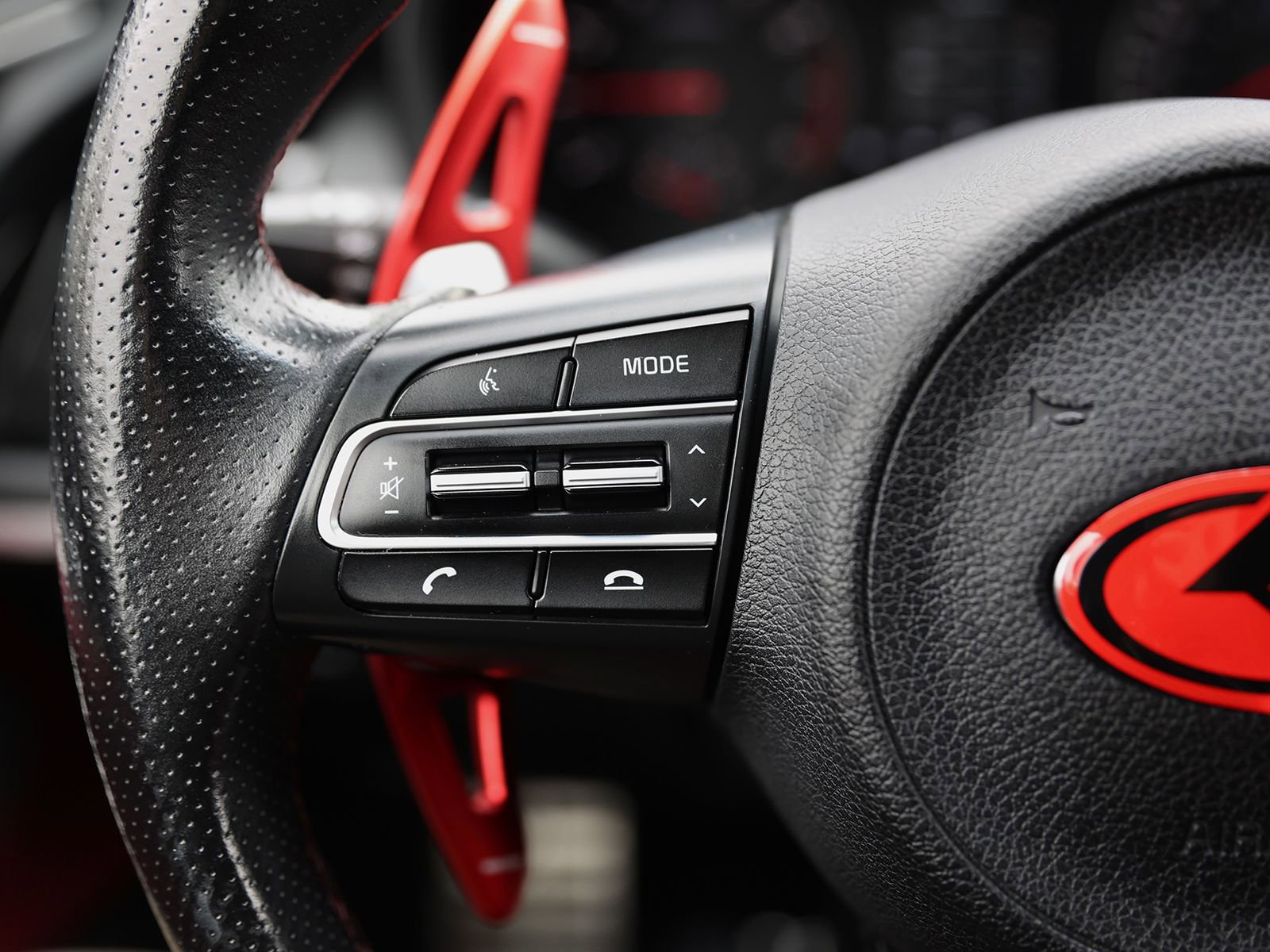 Used 2018 Kia Stinger GT2 w/ Paint Protection Package image 36