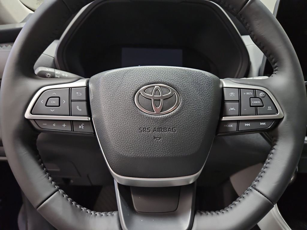 New 2026 Toyota Grand Highlander XLE image 18