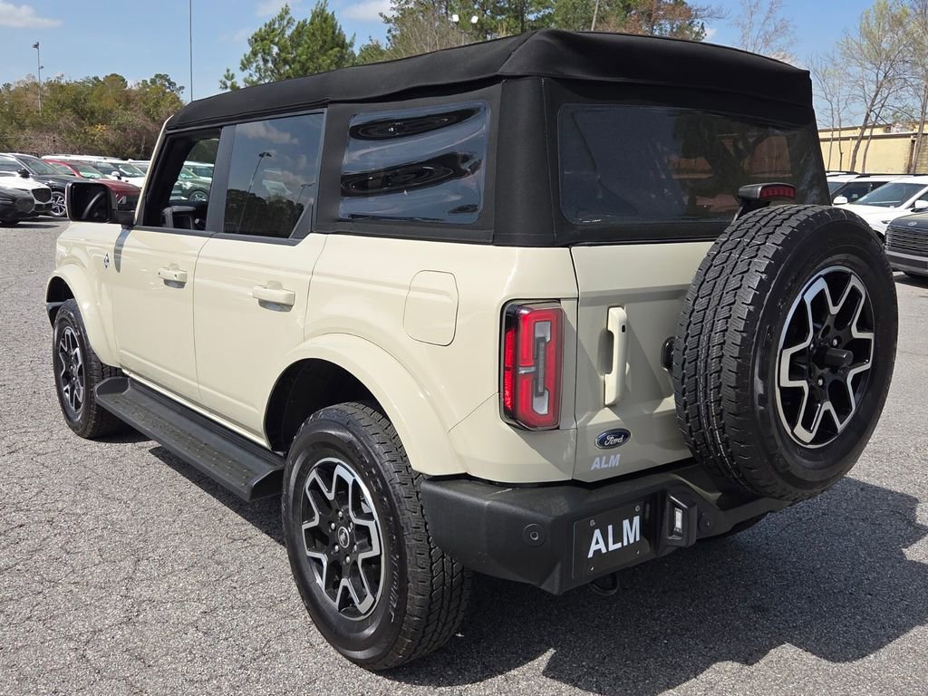 Used 2025 Ford Bronco Outer Banks image 10