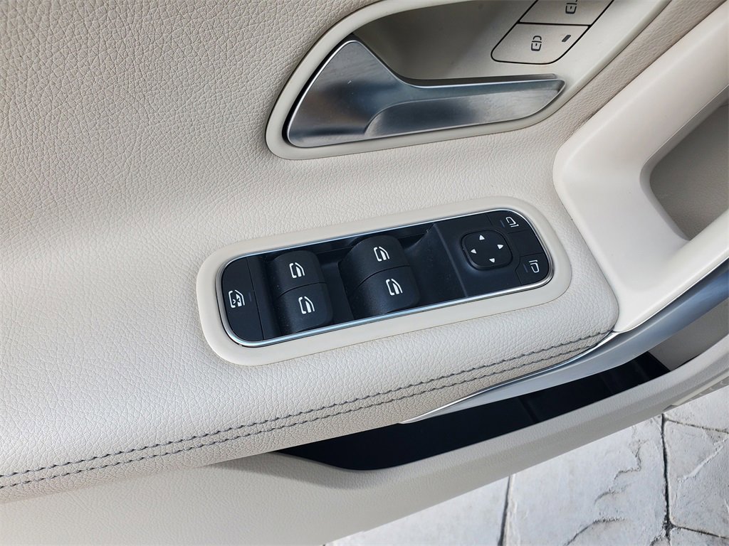 Used 2019 Mercedes-Benz A 220 image 18