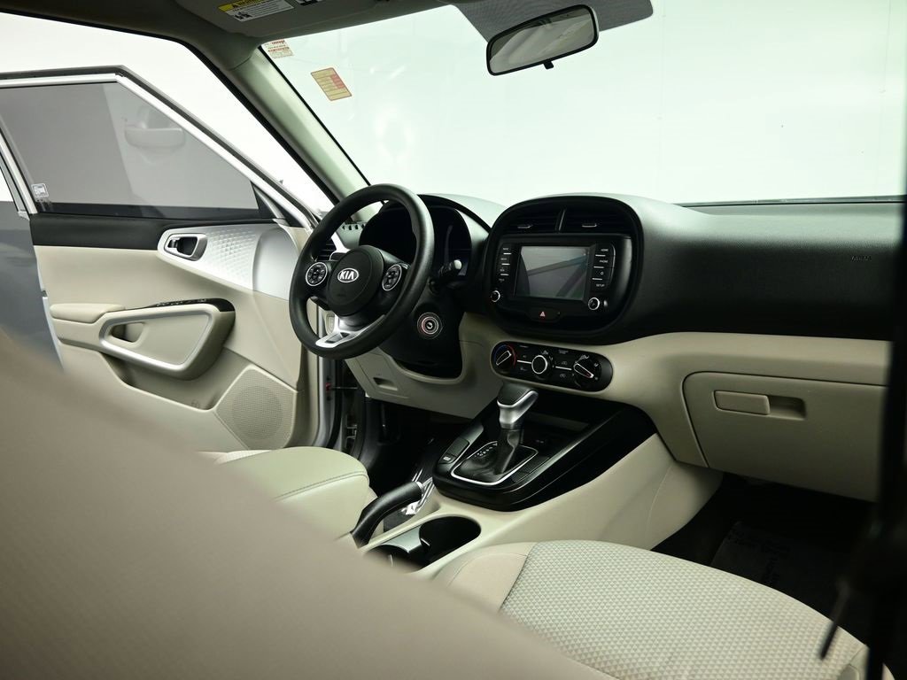 Used 2020 Kia Soul LX image 31