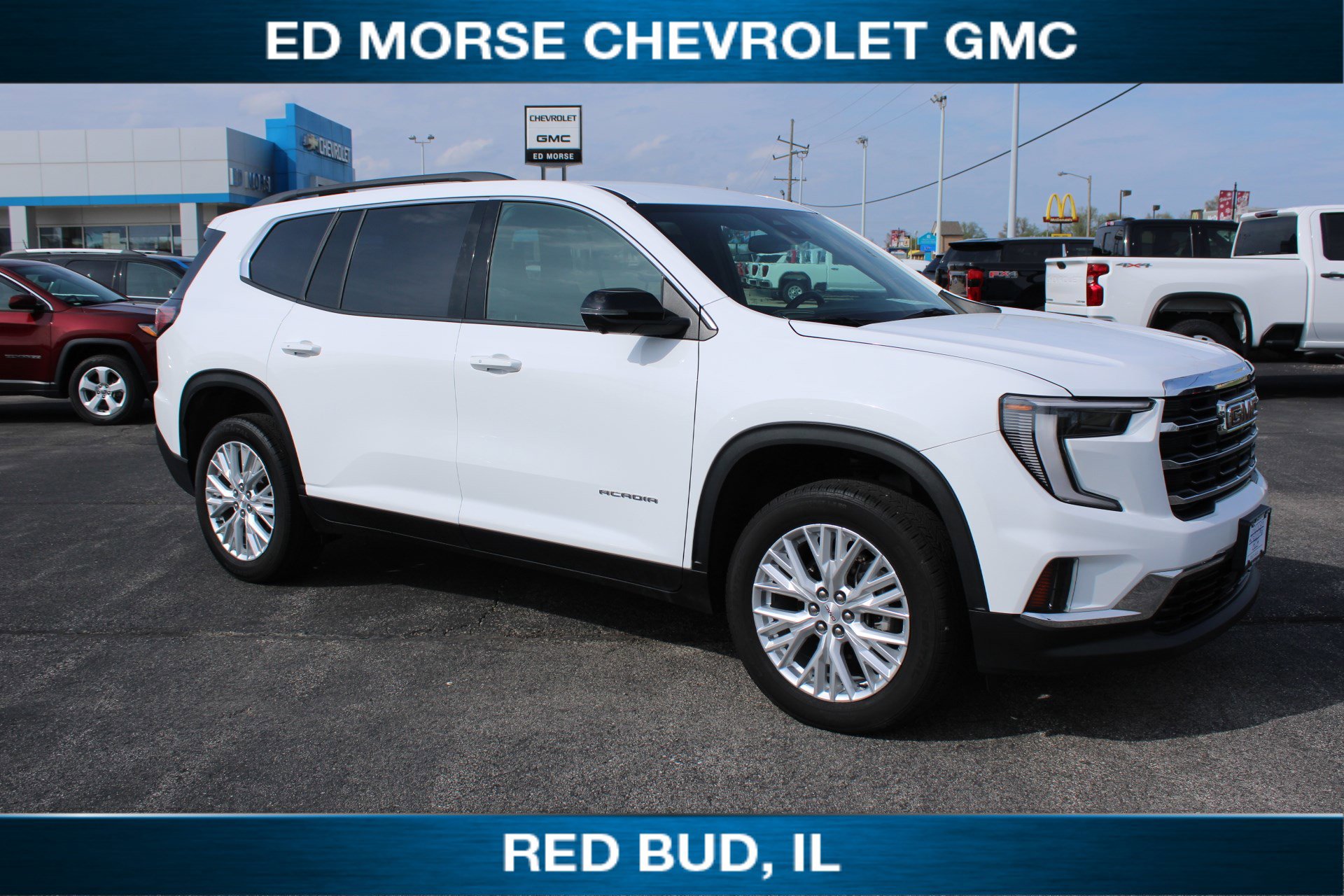 Used 2024 GMC Acadia Elevation image 1