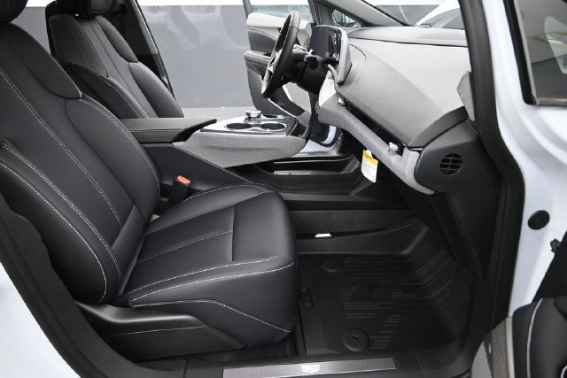 New 2026 Cadillac Optiq Sport 1 w/ LPO, Floor Liner Package AWD/4WD image 22