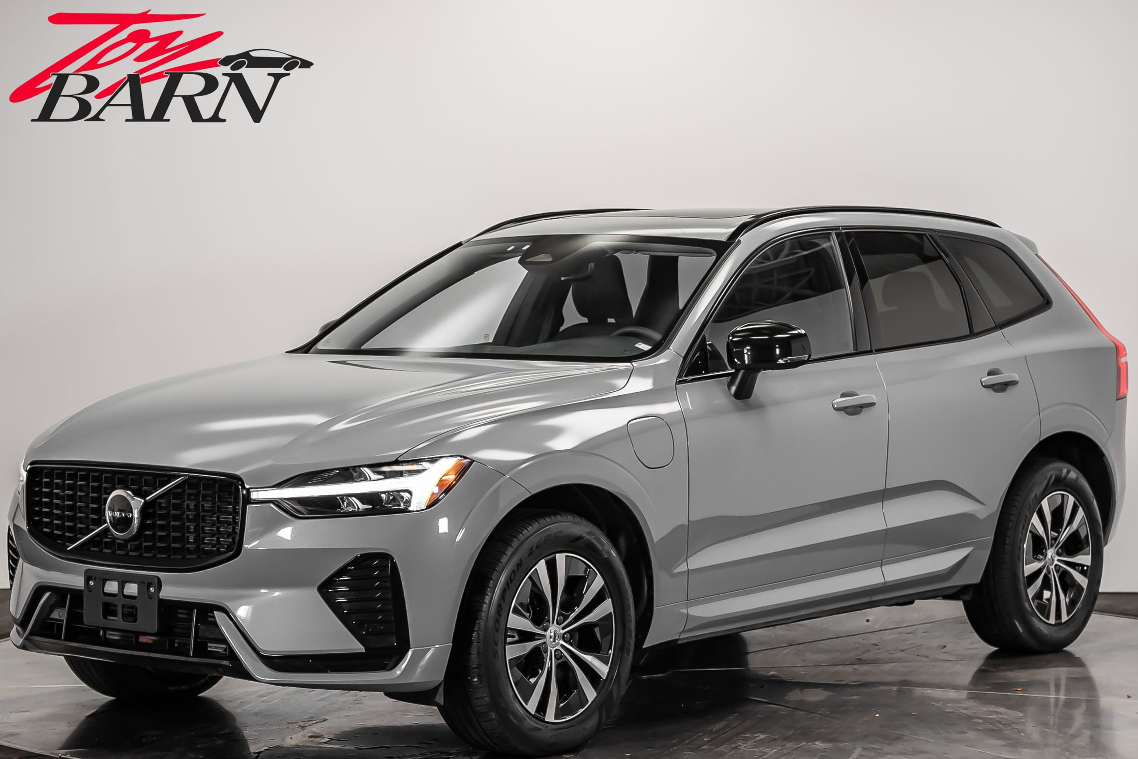 Used 2024 Volvo XC60 T8 Core