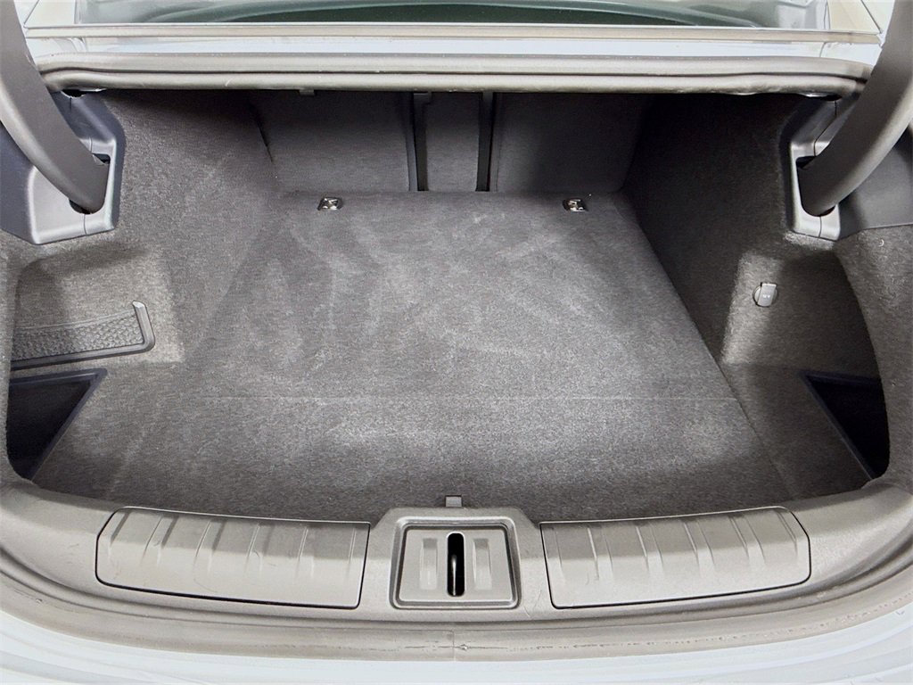 Used 2024 Porsche Taycan image 27