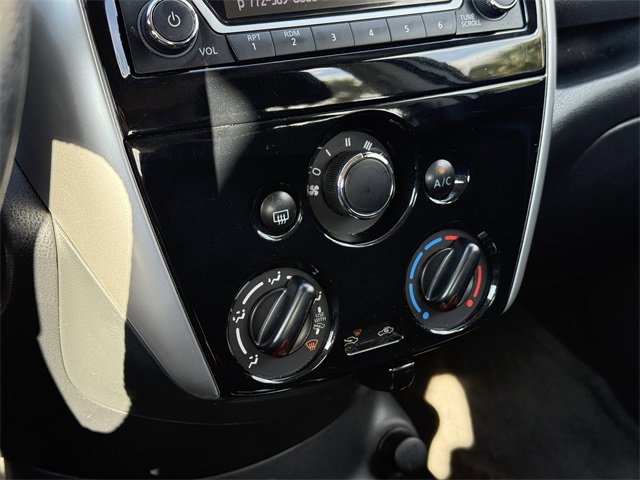 Used 2017 Nissan Versa Note SV image 26