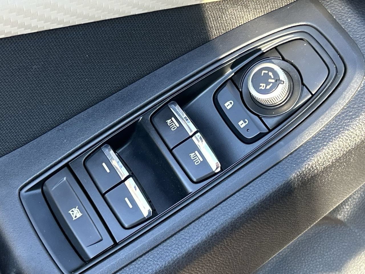Used 2019 Subaru Ascent Premium AWD/4WD image 17
