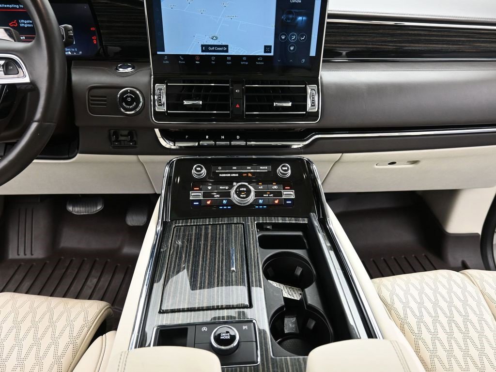 Used 2024 Lincoln Navigator L Black Label image 11